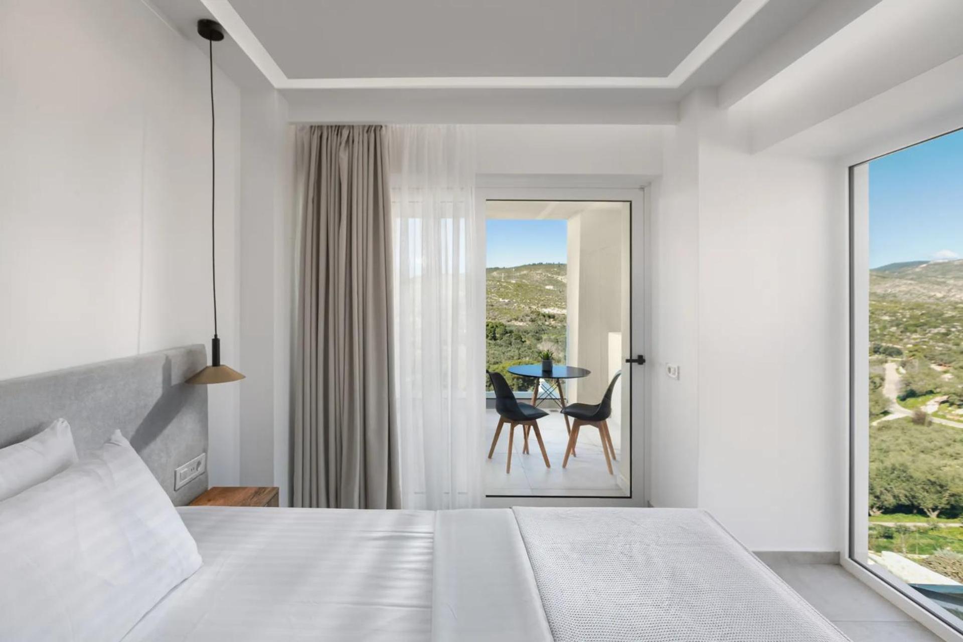 Myzith Luxury Suites Keri 外观 照片